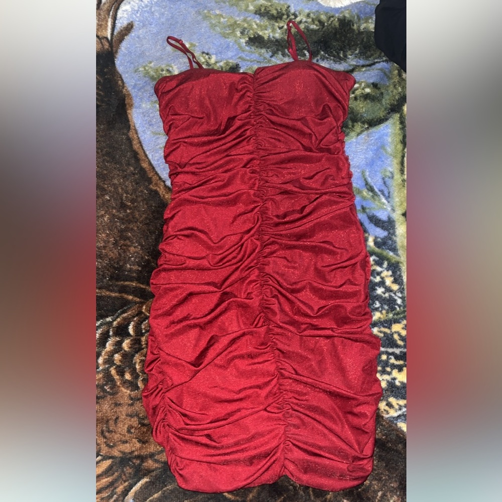 Red short bodycon dress